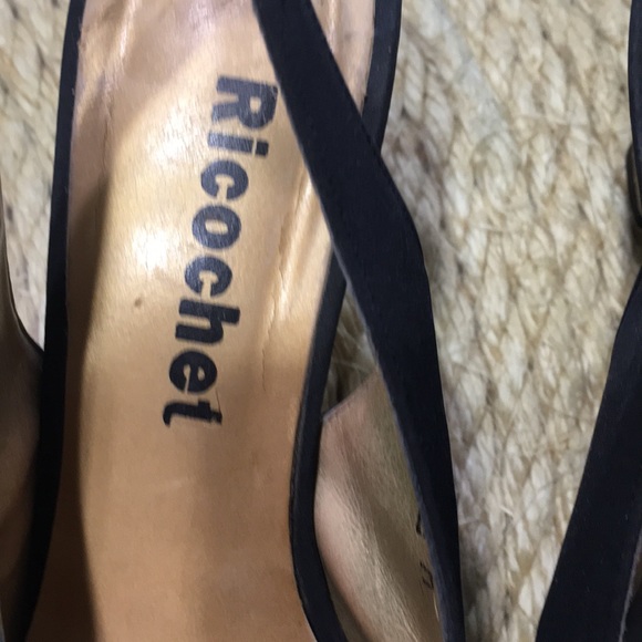 Ricochet black silk sling backs shaped gold heels - Picture 2 of 6